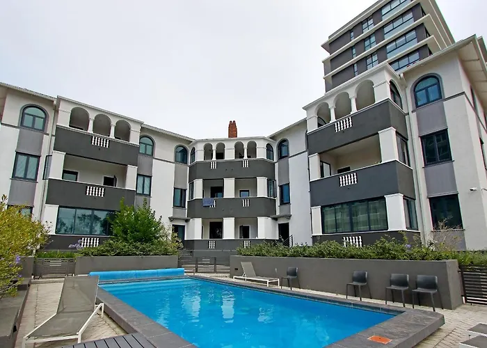 Warwick Mansions 11