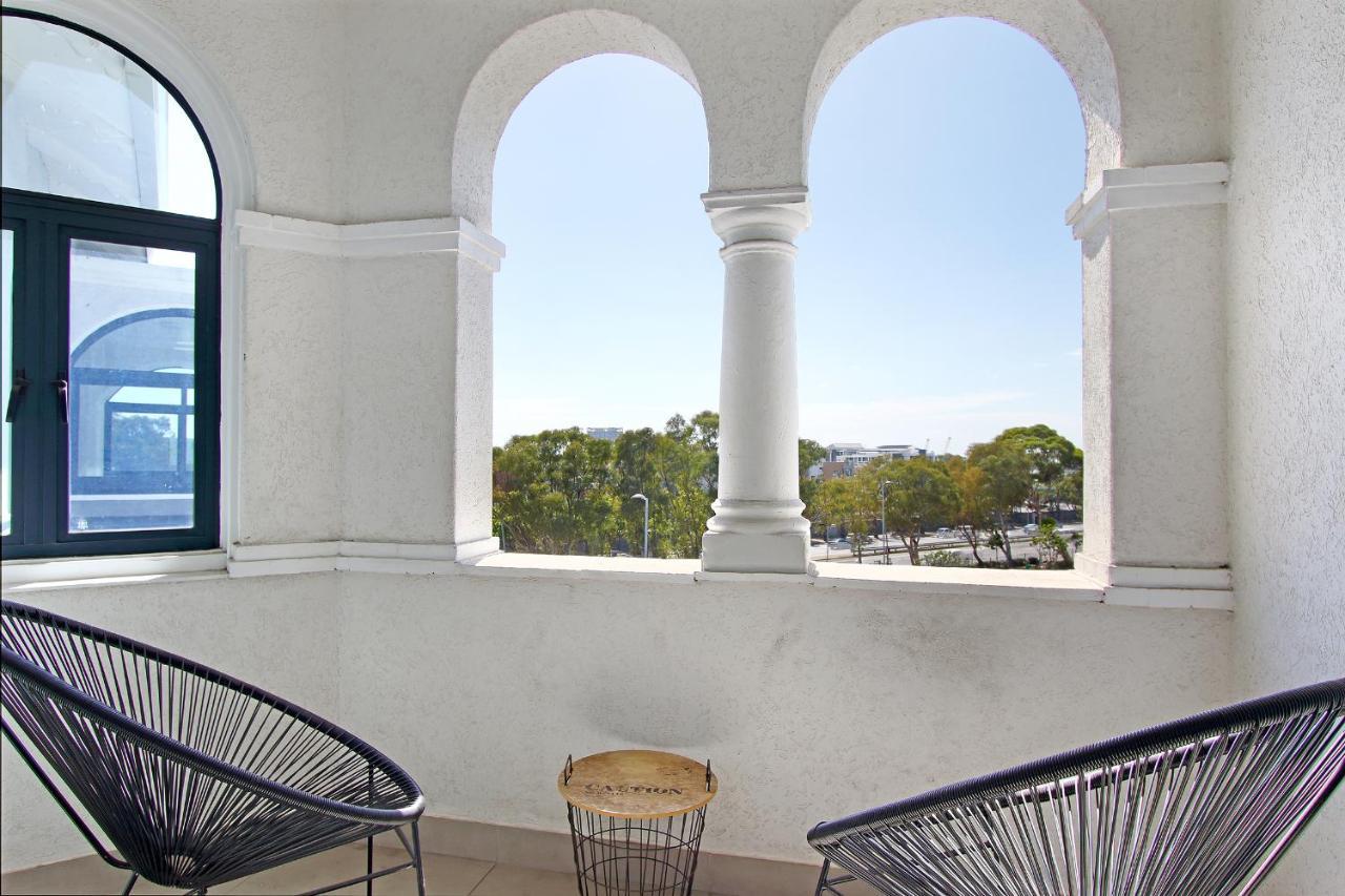 Warwick Mansions 11